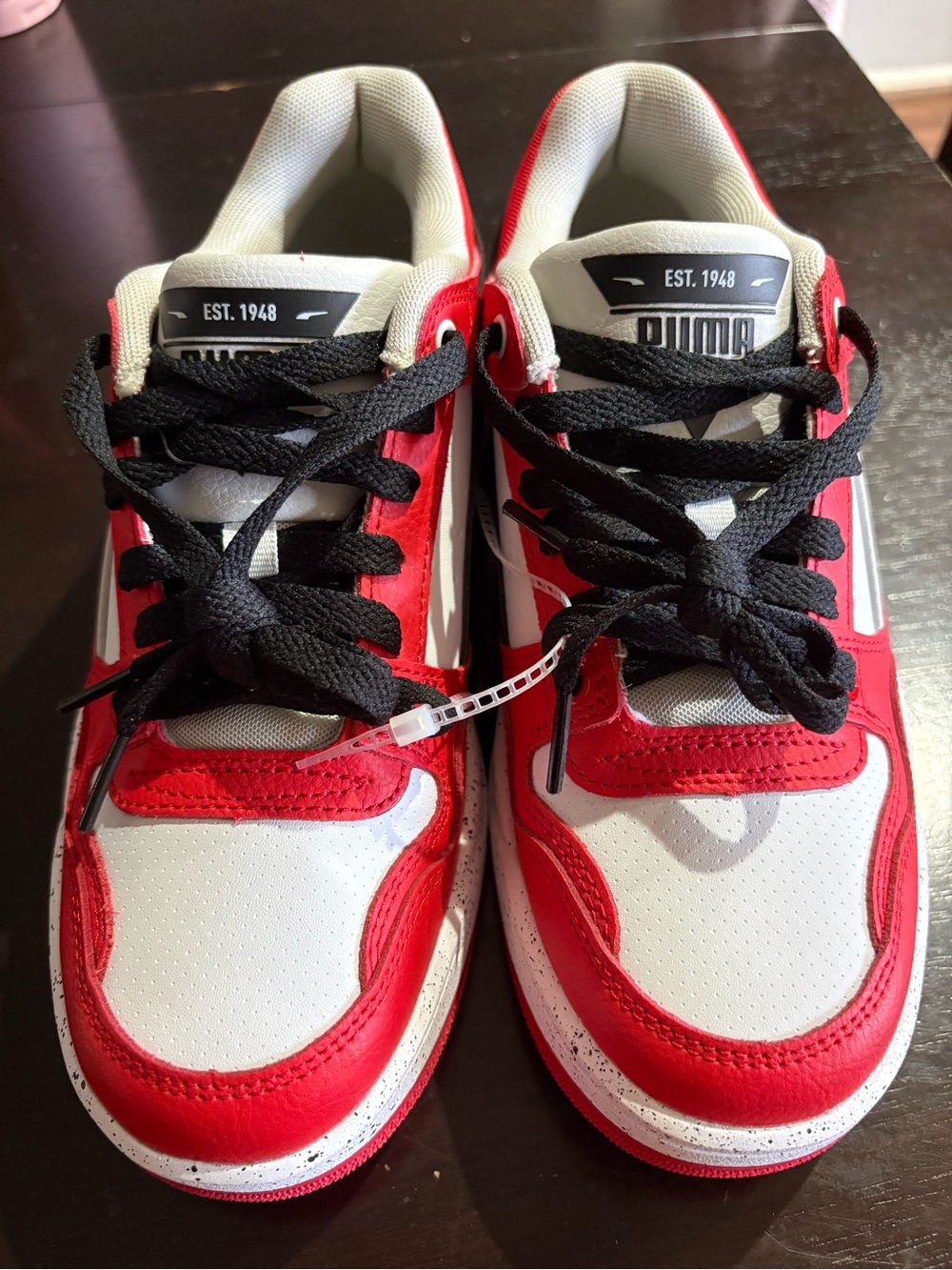 🆕 Puma Rebound Retro White & Red
Low-Top Sneakers with Black Laces Size 6.5